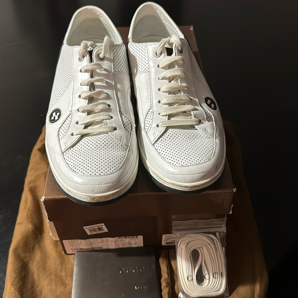Gucci Sz 8 White Leather Sneakers